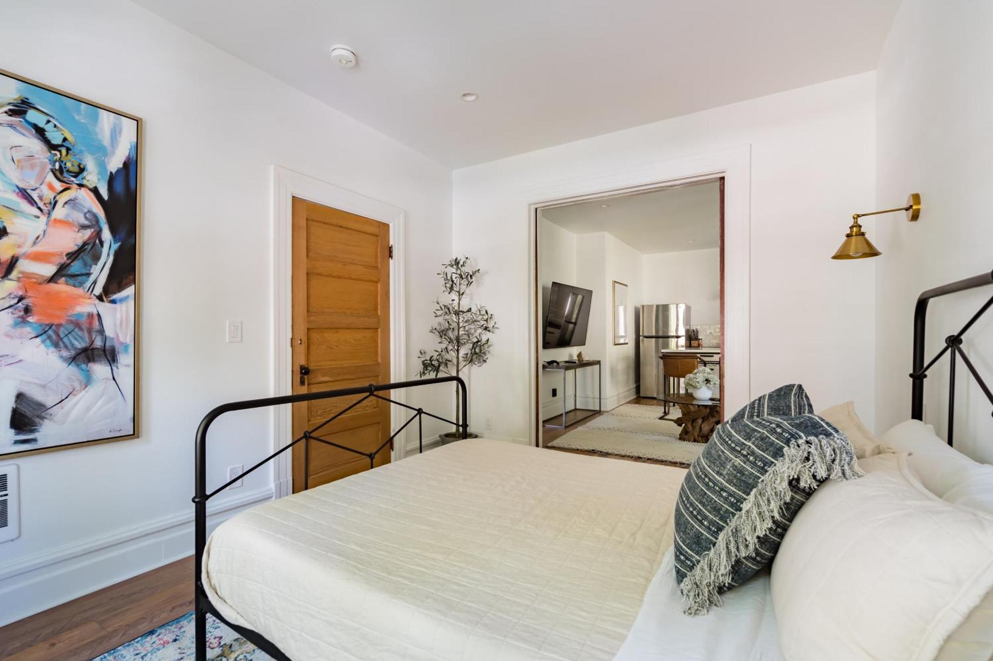 Collection - The Calin & Magnifique - Nw 23rd Wonder Holiday home *