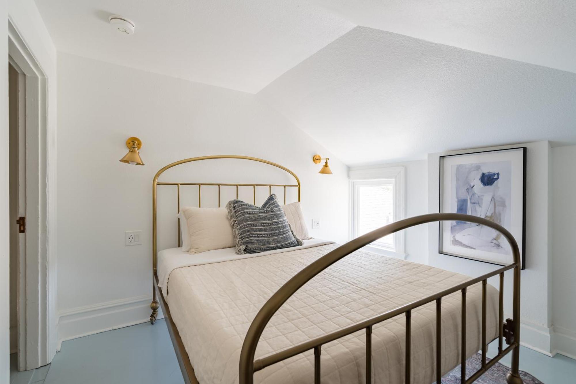Collection - The Calin & Magnifique - Nw 23rd Wonder Holiday home *